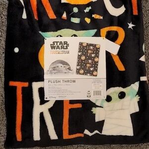 NWT Star Wars Mandalorian Baby Yoda Halloween Trick or Treat Blanket Throw 50x70